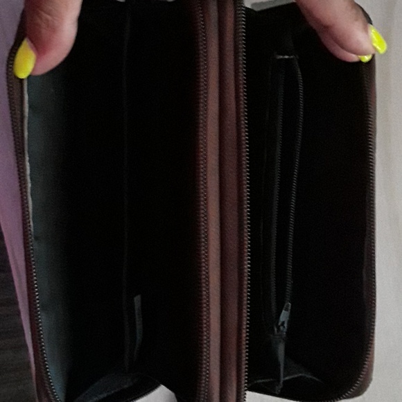 Wallet - Picture 3 of 4